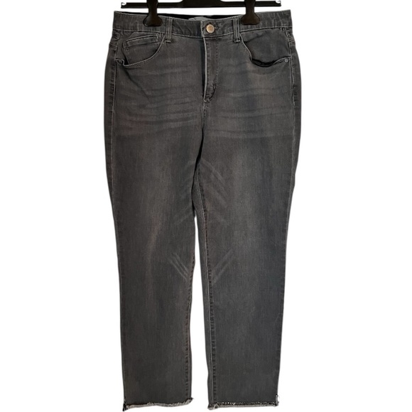 WIT AND WISDOM Women's Ab
Technology Jeans 12 gray color embellished eyelash hem - Picture 1 of 12